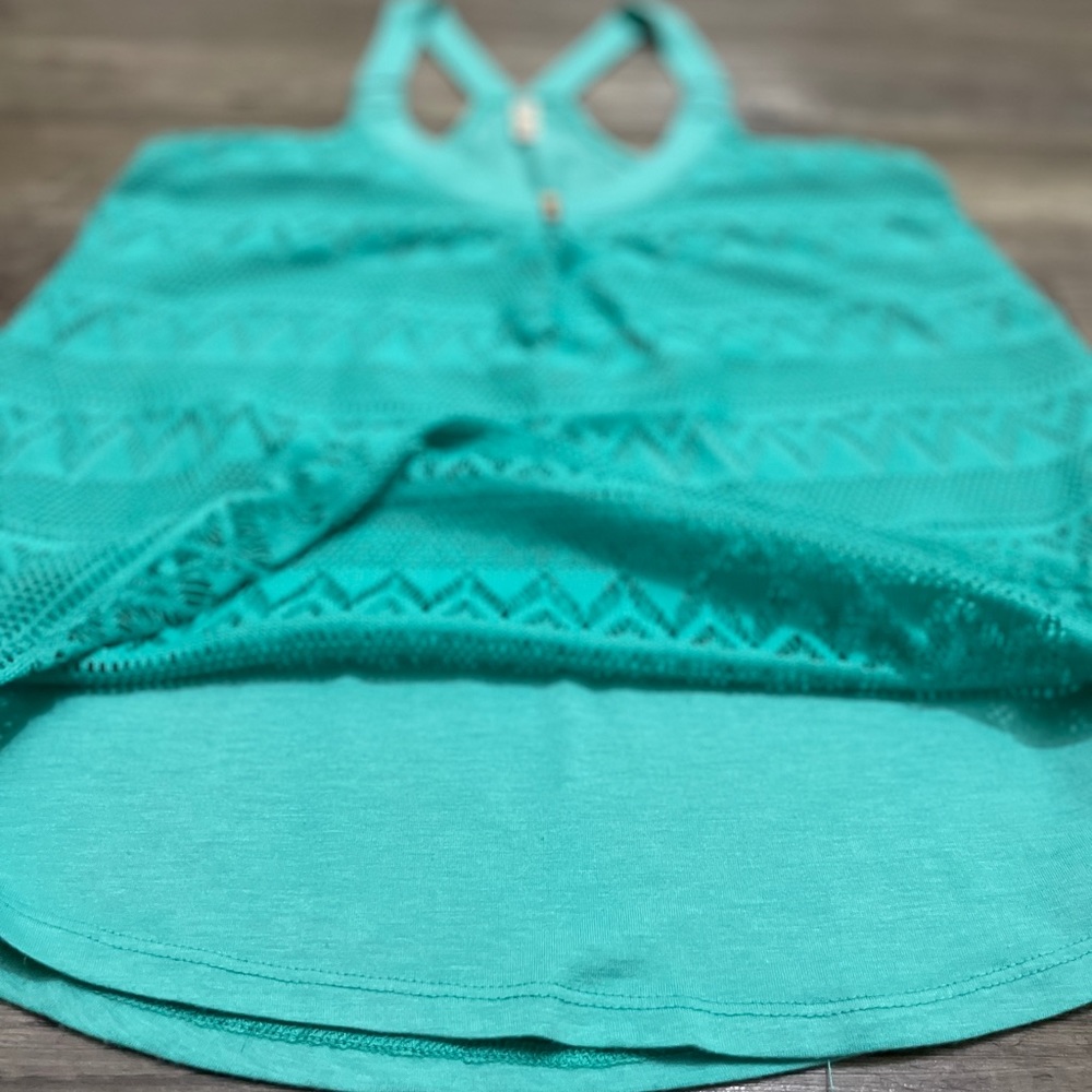 Laced Racerback Tank Top - Picture 5 of 6